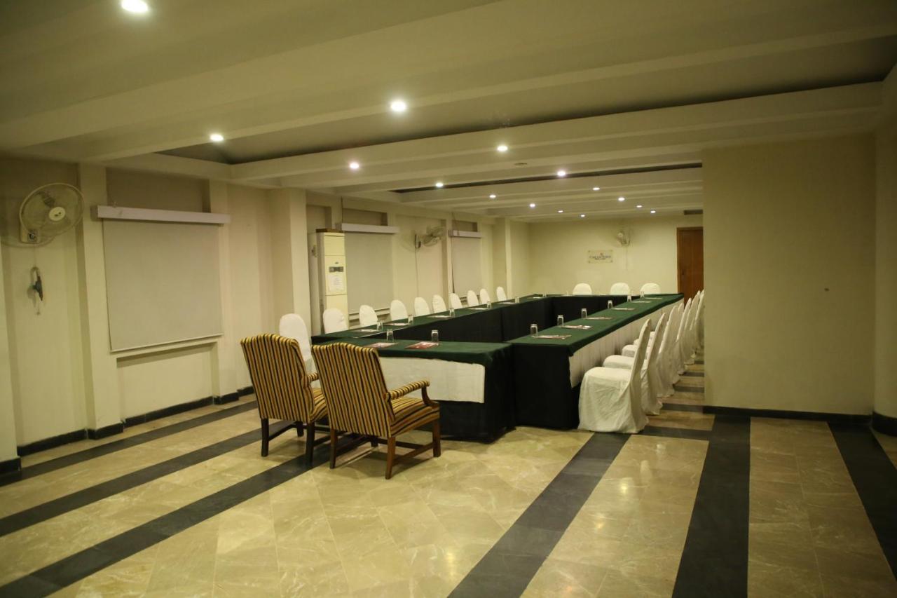 Carlton Tower Hotel Lahore Exterior photo